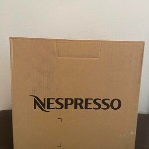 Nespresso Vertuo Pop in Mango Yellow new in box